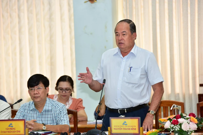 Phát biểu tại cuộc họp, ông Nguyễn Thanh Bình - Phó Bí thư Tỉnh ủy, Chủ tịch UBND tỉnh An Giang đánh giá cao đề án của NovaGroup Phát biểu tại cuộc họp, ông Nguyễn Thanh Bình - Phó Bí thư Tỉnh ủy, Chủ tịch UBND tỉnh An Giang đánh giá cao đề án của NovaGroup