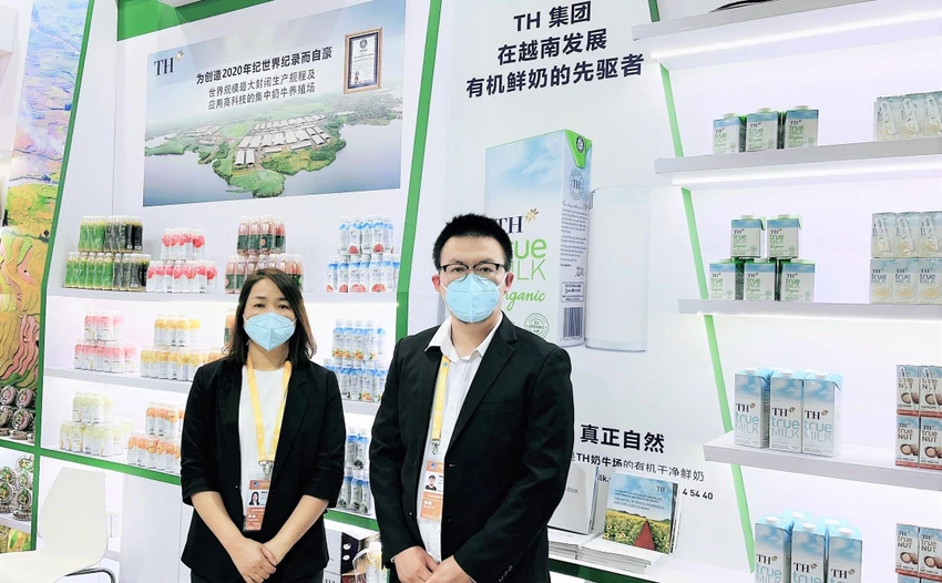 TH góp mặt tại Hội chợ CIIE lớn nhất Trung Quốc đang diễn ra từ ngày 5 đến 10-11. TH góp mặt tại Hội chợ CIIE lớn nhất Trung Quốc đang diễn ra từ ngày 5 đến 10-11.