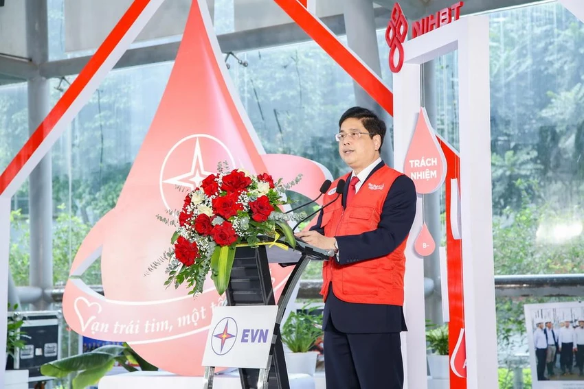 Ông Võ Quang Lâm, Phó Tổng Giám đốc EVN chia sẻ tại lễ phát động. Ông Võ Quang Lâm, Phó Tổng Giám đốc EVN chia sẻ tại lễ phát động.