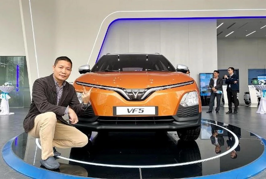 Chuyên gia Nguyễn Mạnh Thắng có mặt trong sự kiện trưng bày xe VF 5 Plus tại Hải Phòng. Chuyên gia Nguyễn Mạnh Thắng có mặt trong sự kiện trưng bày xe VF 5 Plus tại Hải Phòng.