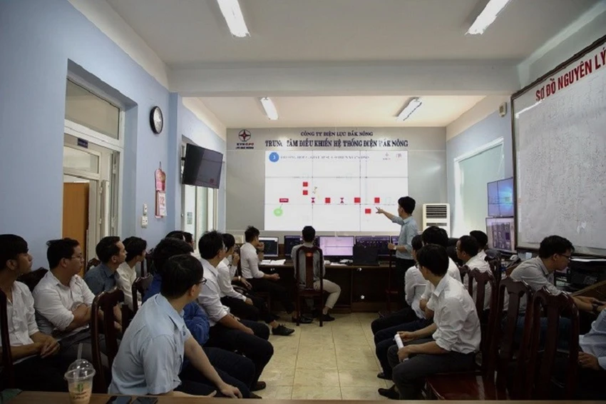 PC Đắk Nông thực hiện các kịch bản chạy thử nghiệm phần mềm DAS trên các xuất tuyến lưới điện