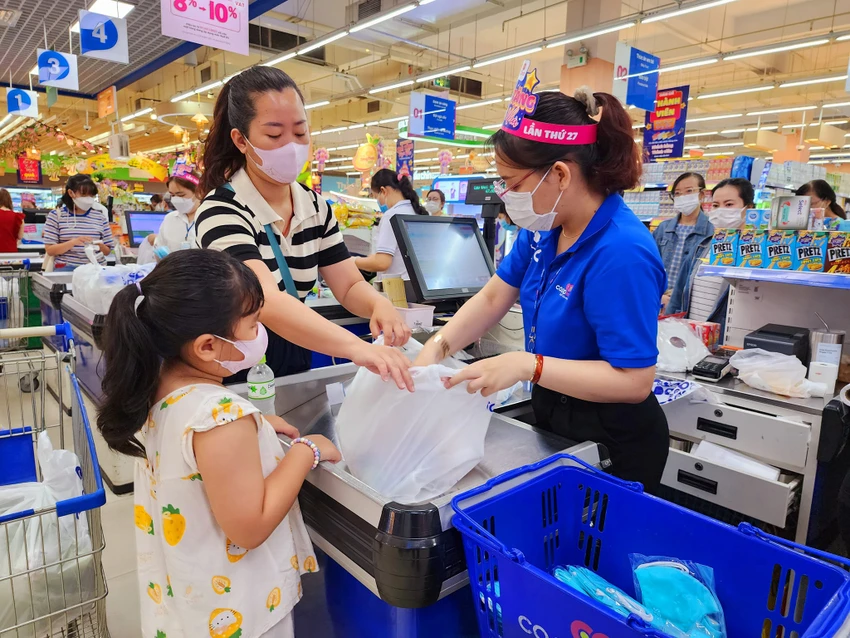 Chương trình mừng sinh nhật Co.opmart đang diễn ra trên toàn hệ thống. Chương trình mừng sinh nhật Co.opmart đang diễn ra trên toàn hệ thống.