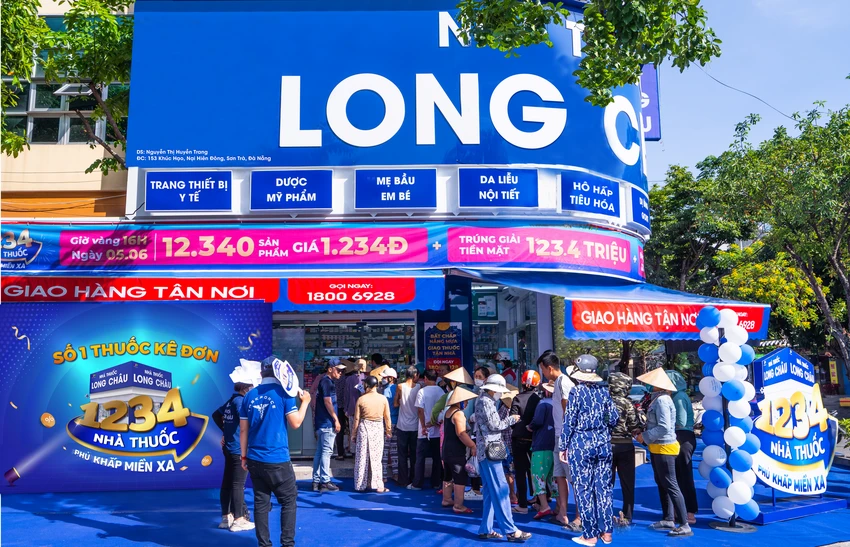 FPT Long Châu mang những dịch vụ tốt nhất hỗ trợ cộng đồng một cuộc sống tốt đẹp hơn, dựa trên sự tận tâm phục vụ vì sứ mệnh chăm sóc sức khỏe. FPT Long Châu mang những dịch vụ tốt nhất hỗ trợ cộng đồng một cuộc sống tốt đẹp hơn, dựa trên sự tận tâm phục vụ vì sứ mệnh chăm sóc sức khỏe.