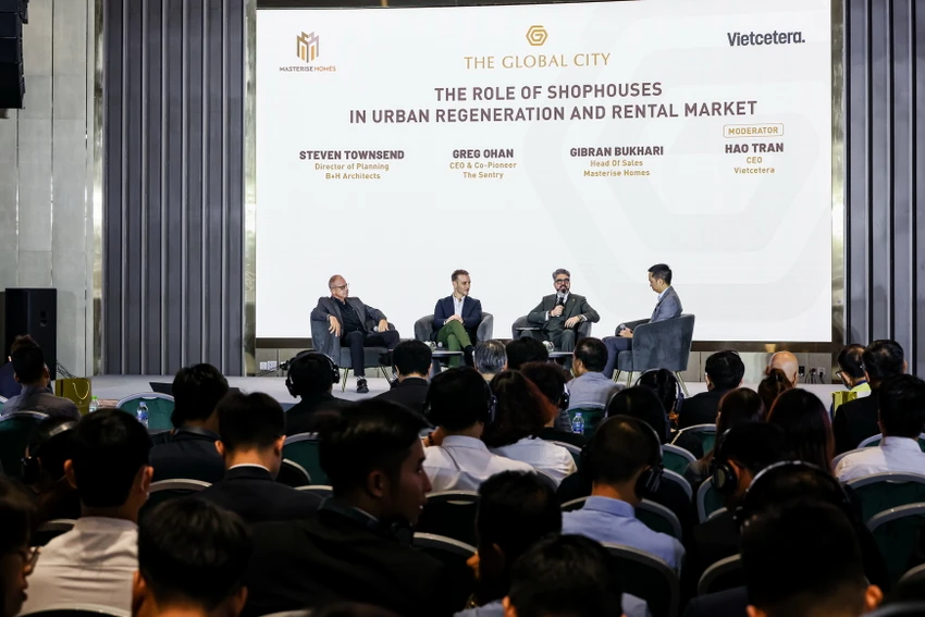 Phiên thảo luận với sự tham dự của các chuyên gia trong ngành mang đến những thông tin hữu ích cho các doanh nghiệp nước ngoài trong vấn đề kinh doanh F&amp;B tại Việt Nam