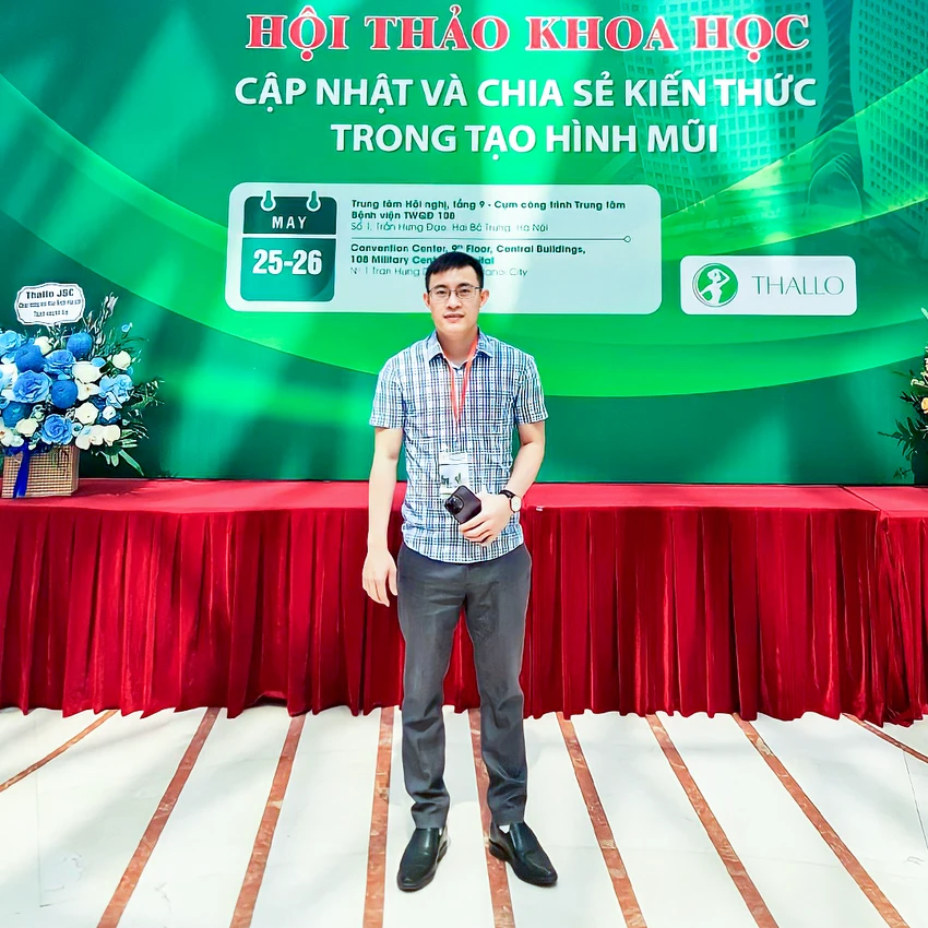 Thạc sĩ bác sĩ Lưu Văn Thanh luôn không ngừng trau dồi, nâng cao thêm kiến thức để có thể đem đến dịch vụ chất lượng. Thạc sĩ bác sĩ Lưu Văn Thanh luôn không ngừng trau dồi, nâng cao thêm kiến thức để có thể đem đến dịch vụ chất lượng.