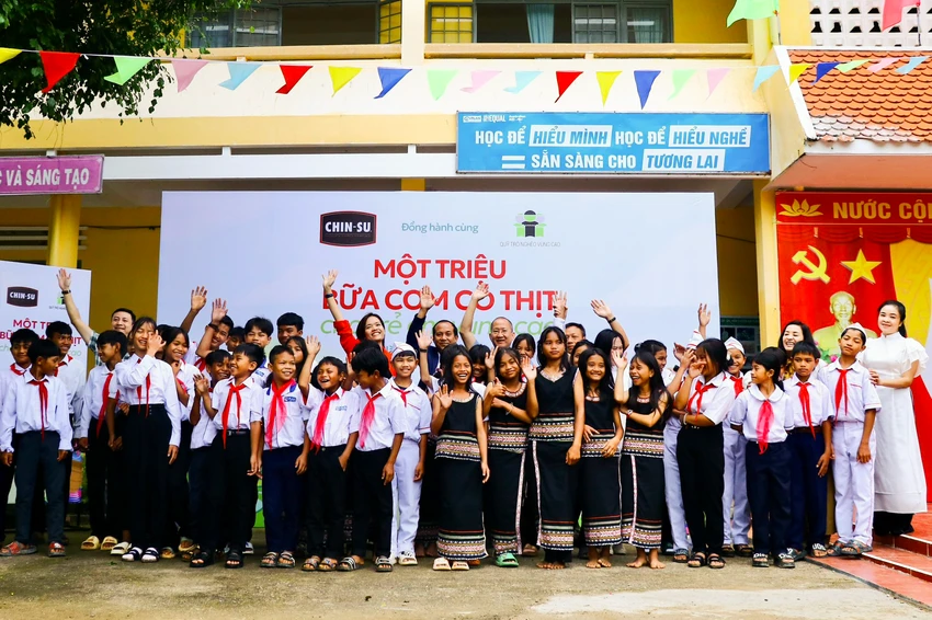 Một triệu bữa cơm có thịt do CHIN-SU cùng Quỹ Trò nghèo vùng cao thực hiện chính thức khởi động tại trường PTDTBT THCS Măng Cành, Kon Tum Một triệu bữa cơm có thịt do CHIN-SU cùng Quỹ Trò nghèo vùng cao thực hiện chính thức khởi động tại trường PTDTBT THCS Măng Cành, Kon Tum