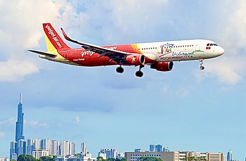 vietjet-thay.jpg