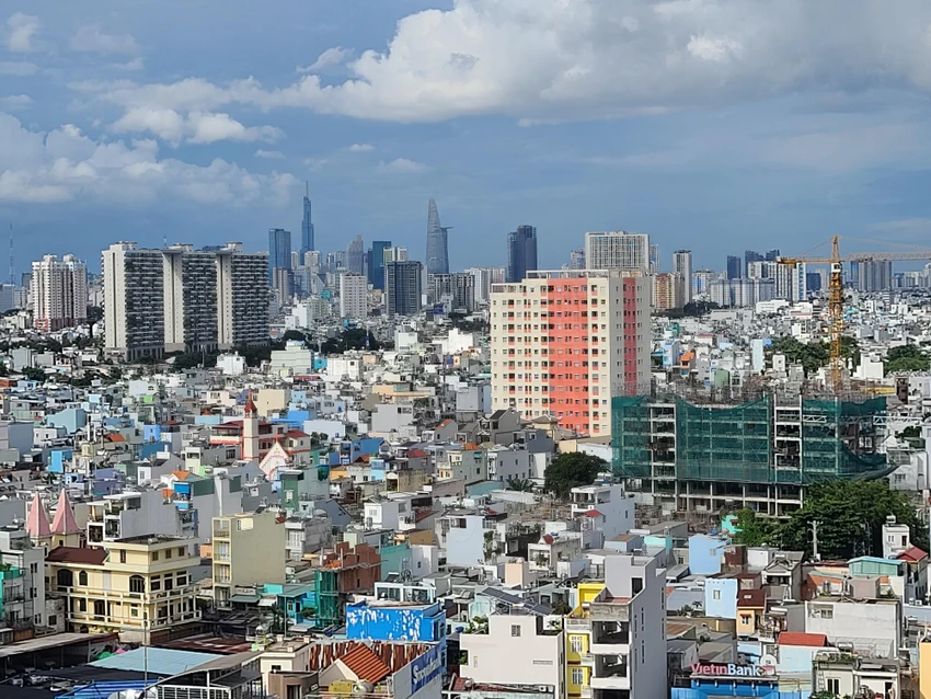 Mới có 9/31 sở ngành - quận huyện TP.HCM gửi báo cáo giám sát chương trình nhà ở về Sở Xây dựng TP.HCM. Ảnh: K.C