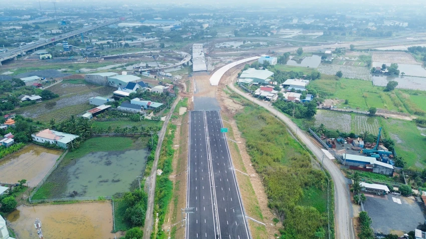 bến lức - long thành 4.jpg