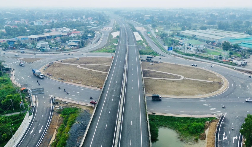 bến lức - long thành 9.jpg
