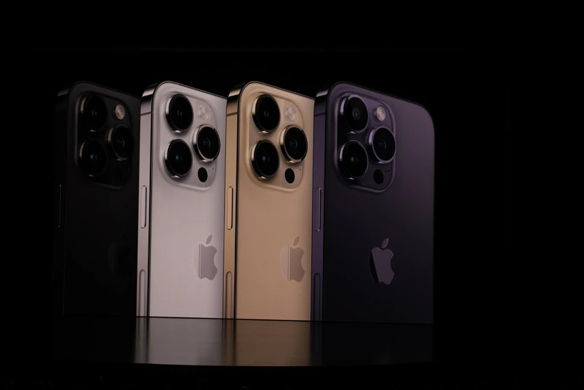 iPhone 14 Pro là mẫu iPhone tiếp theo được giới thiệu với 4 màu sắc: đen, bạc, vàng và tím. Ảnh chụp màn hình sự kiện. iPhone 14 Pro là mẫu iPhone tiếp theo được giới thiệu với 4 màu sắc: đen, bạc, vàng và tím. Ảnh chụp màn hình sự kiện.