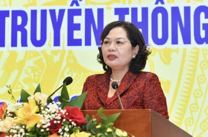 Thống đốc Nguyễn Thị Hồng yêu cầu toàn ngành Ngân hàng tiếp tục đẩy mạnh triển khai gói hỗ trợ lãi suất 2% và thực hiện báo cáo đầy đủ, kịp thời các nguyên nhân từ thực tiễn khách quan. Ảnh: NHNN Thống đốc Nguyễn Thị Hồng yêu cầu toàn ngành Ngân hàng tiếp tục đẩy mạnh triển khai gói hỗ trợ lãi suất 2% và thực hiện báo cáo đầy đủ, kịp thời các nguyên nhân từ thực tiễn khách quan. Ảnh: NHNN