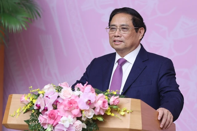 Thủ tướng Chính phủ Phạm Minh Chính phát biểu tại cuộc gặp mặt đại diện nữ lãnh đạo, quản lý các cơ quan Trung ương và trao giải thưởng Kovalevskaia năm 2022. Ảnh: VGP/Nhật Bắc Thủ tướng Chính phủ Phạm Minh Chính phát biểu tại cuộc gặp mặt đại diện nữ lãnh đạo, quản lý các cơ quan Trung ương và trao giải thưởng Kovalevskaia năm 2022. Ảnh: VGP/Nhật Bắc