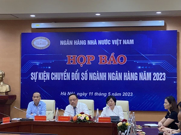 Quang cảnh buổi họp báo sáng 11-5. Ảnh: M.T Quang cảnh buổi họp báo sáng 11-5. Ảnh: M.T