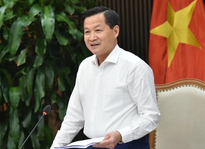 Phó Thủ tướng Lê Minh Khái phát biểu tại cuộc họp chiều 24-5. Ảnh: VGP