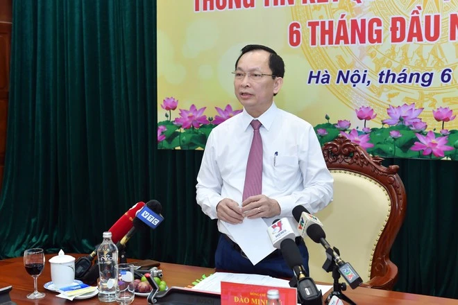 Phó Thống đốc Đào Minh Tú điều hành cuộc họp sáng nay. Ảnh: Minh Trúc Phó Thống đốc Đào Minh Tú điều hành cuộc họp sáng nay. Ảnh: Minh Trúc
