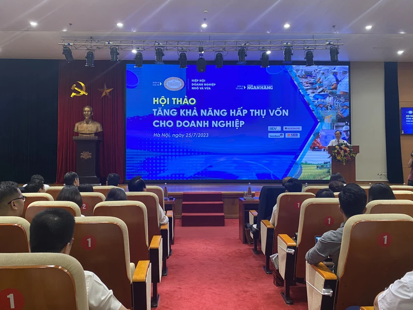 Toàn cảnh hội thảo sáng nay (25-7). Ảnh: Minh Trúc Toàn cảnh hội thảo sáng nay (25-7). Ảnh: Minh Trúc