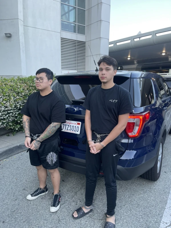 Phan Polie và Nguyen Vu Jaidan thời điểm bị Cảnh sát Việt Nam bắt giữ. Ảnh: CAND Phan Polie và Nguyen Vu Jaidan thời điểm bị Cảnh sát Việt Nam bắt giữ. Ảnh: CAND