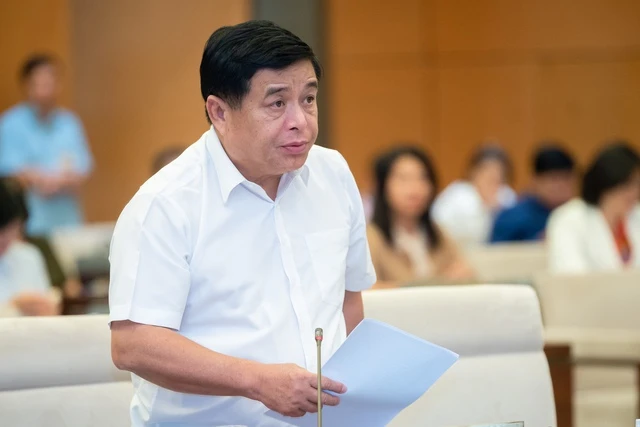 Bộ trưởng Nguyễn Chí Dũng.jpeg