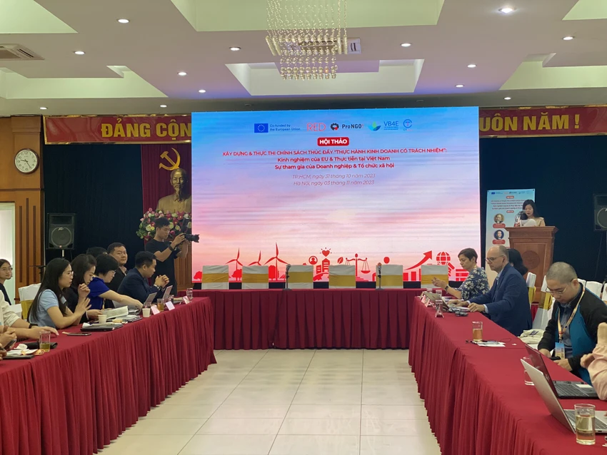 Hội thảo kinh doanh có trachs nhiệm.jpeg