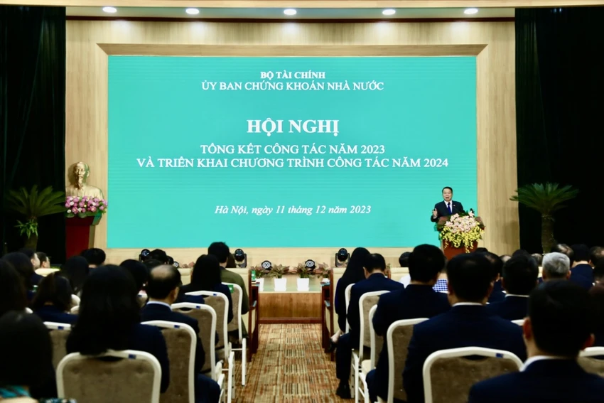chứng khoán