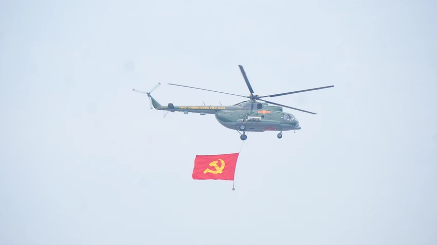 đbp diễu hành 2.jpeg