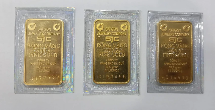 Trước ngày 10-10, Công ty SJC được phép gia công lại vàng miếng SJC bị trầy xước, hoặc bị đóng thêm các dấu hiệu, ký hiệu không phải của Công ty SJC.