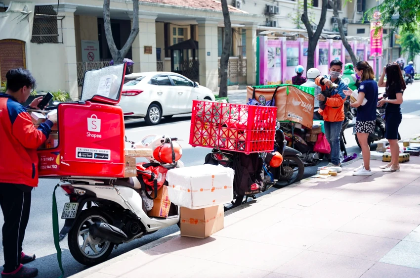 Cơ quan thuế đã thực hiện xử lý truy thu 25.201 trường hợp là cá nhân, hộ kinh doanh có hoạt động kinh doanh thương mại điện tử với số tiền hơn 331 tỷ đồng. Ảnh: MINH TRÚC