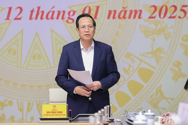 nhà dột nát.jpg