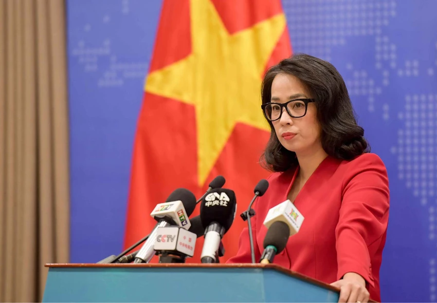 Người phát ngôn Bộ Ngoại giao Việt Nam nêu rõ, khu vực Trung Quốc công bố diễn tập đạn thật hoàn toàn nằm trong địa phận của nước này trên Vịnh Bắc Bộ.