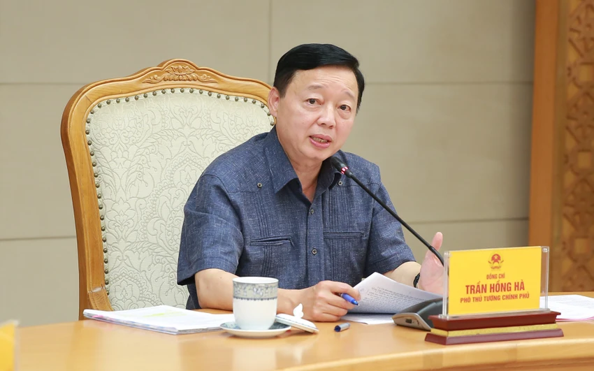 Phó Thủ tướng Trần Hồng Hà cho biết, TP Hà Nội và Bắc Ninh có thẩm quyền lựa chọn nhà đầu tư đủ năng lực xây dựng tuyến kết nối sân bay Gia Bình với Hà Nội. Ảnh: VGP