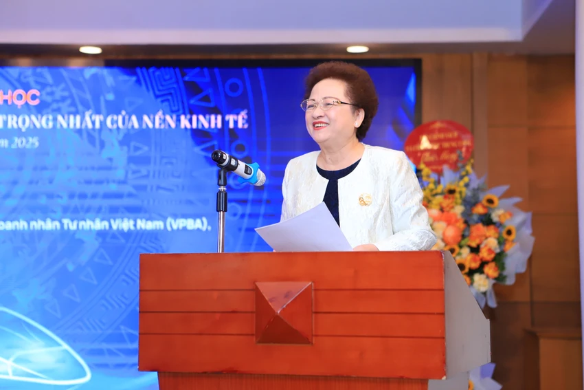Bà Nguyễn Thị Nga nhìn nhận việc thể chế hóa Nghị quyết 68 cần được thực thi một cách bài bản để doanh nghiệp tư nhân yên tâm đầu tư phát triển. Ảnh: MINH TRÚC