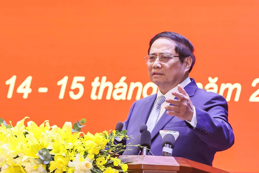 Thủ tướng bày tỏ mong đợi chính quyền địa phương hai cấp sẽ thực sự chuyển đổi trạng thái từ thụ đông sang chủ động phục vụ người dân, doanh nghiệp. Ảnh: VGP