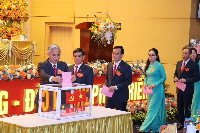 Tập đoàn Công nghiệp Than - Khoáng sản Việt Nam.JPG