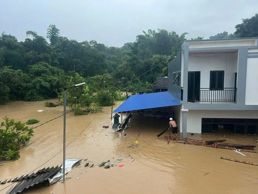 Lũ tại điện biên .jpg
