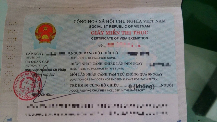 Chính phủ cũng phê duyệt giảm thời gian giải quyết thủ tục cấp Giấy miễn thị thực tại Cơ quan đại diện Việt Nam ở nước ngoài từ 2 ngày xuống còn 1 ngày làm việc.
