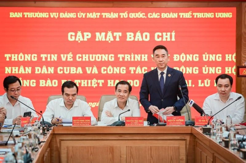 ủng hộ nhân dân Cuba 1.jpg