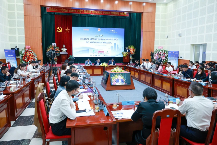 Chuyên gia cho rằng, cơ quan thuế cần làm cho người dân, doanh nghiệp an tâm. Từ đó nâng cao năng lực quản lý thuế. Ảnh: MINH TRÚC