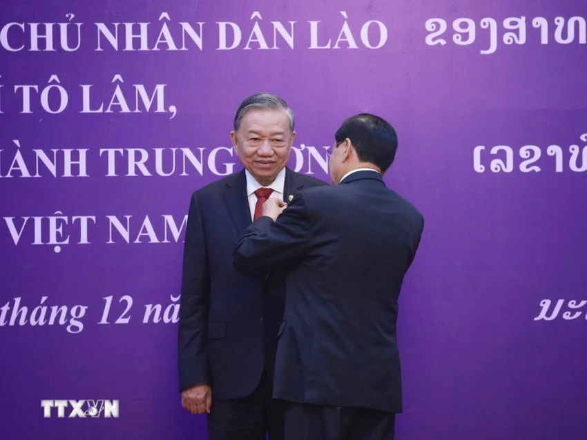 VN Lào 3.jpg
