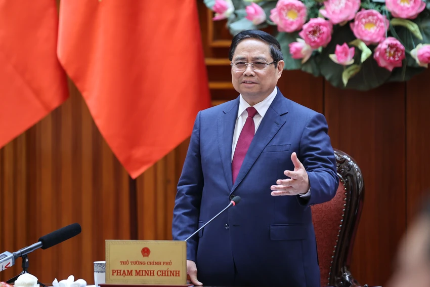 kho xăng dầu.jpg
