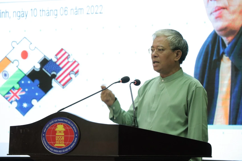 Đại sứ cao cấp Phạm Quang Vinh trong buổi tọa đàm. Ảnh: KIM UYÊN Đại sứ cao cấp Phạm Quang Vinh trong buổi tọa đàm. Ảnh: KIM UYÊN