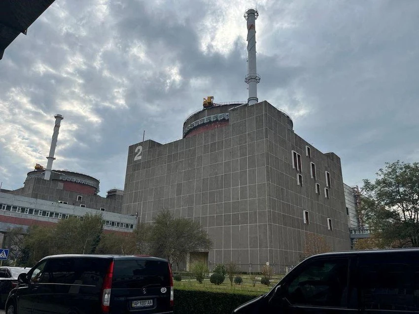 Một góc nhà máy điện hạt nhân Zaporizhzhia hôm 2-9. Ảnh: REUTERS Một góc nhà máy điện hạt nhân Zaporizhzhia hôm 2-9. Ảnh: REUTERS