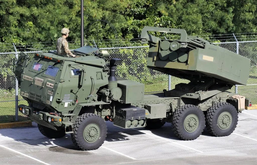 Hệ thống tên lửa cơ động cao (HIMARS) M142. Ảnh: US ARMY Hệ thống tên lửa cơ động cao (HIMARS) M142. Ảnh: US ARMY