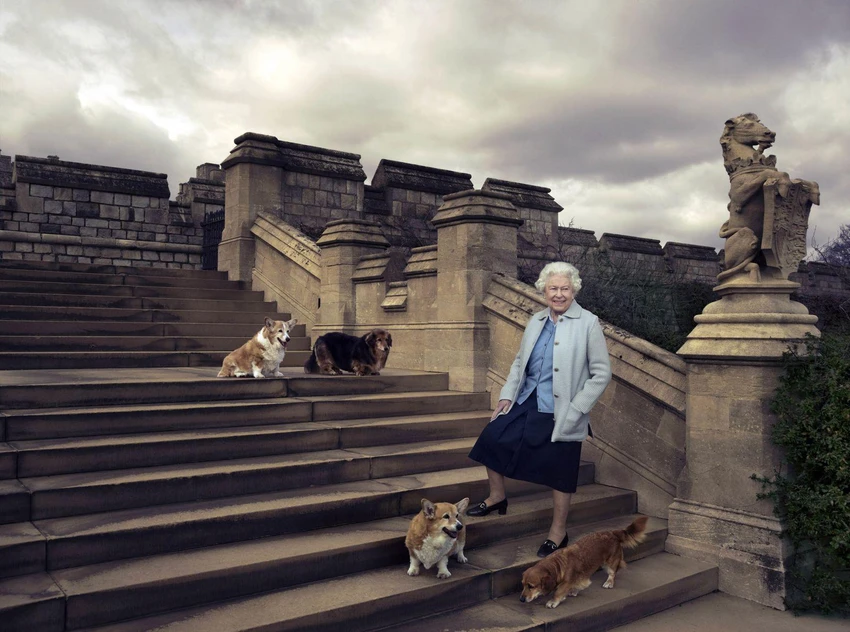 Chùm ảnh: Cuộc đời của Nữ hoàng Elizabeth II ảnh 35