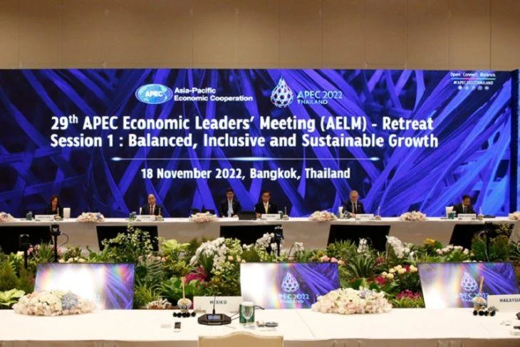 Lãnh đạo các nền kinh tế APEC trong kỳ hội nghị thượng đỉnh tại Bangkok hôm 18-11. Ảnh: ANTARA/HO-APEC SECRETARIAT Lãnh đạo các nền kinh tế APEC trong kỳ hội nghị thượng đỉnh tại Bangkok hôm 18-11. Ảnh: ANTARA/HO-APEC SECRETARIAT
