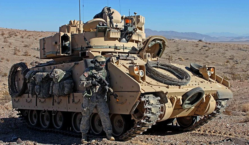 Xe chiến đấu bộ binh M2 Bradley của Mỹ. Ảnh: U.S ARMY Xe chiến đấu bộ binh M2 Bradley của Mỹ. Ảnh: U.S ARMY