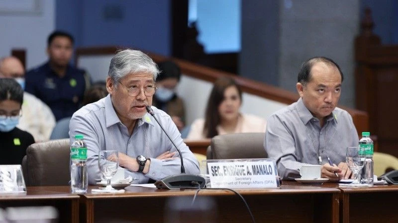 Bộ trưởng Ngoại giao Philippines - ông Enrique Manalo trong phiên điều trần công khai của Ủy ban Đối ngoại về Thỏa thuận Hợp tác Quốc phòng Nâng cao (EDCA) ngày 19-4. Ảnh: Release/Senate PRIB/Joseph Vidal Bộ trưởng Ngoại giao Philippines - ông Enrique Manalo trong phiên điều trần công khai của Ủy ban Đối ngoại về Thỏa thuận Hợp tác Quốc phòng Nâng cao (EDCA) ngày 19-4. Ảnh: Release/Senate PRIB/Joseph Vidal