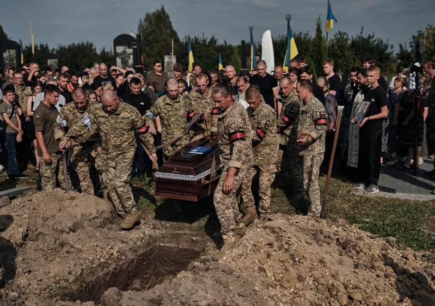 Nỗi lo bắn nhầm từ vụ chiến đấu cơ F-16 rơi ở Ukraine