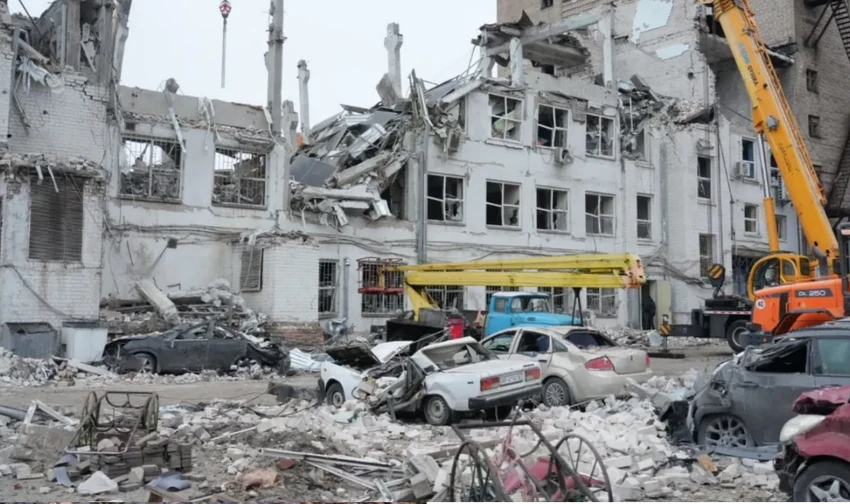 Chiến sự Nga-Ukraine 12-12: Tình báo Mỹ nói Nga sắp ra đòn tên lửa Oreshnik vào Ukraine; sân bay quân sự Nga bị tên lửa ATACMS tập kích