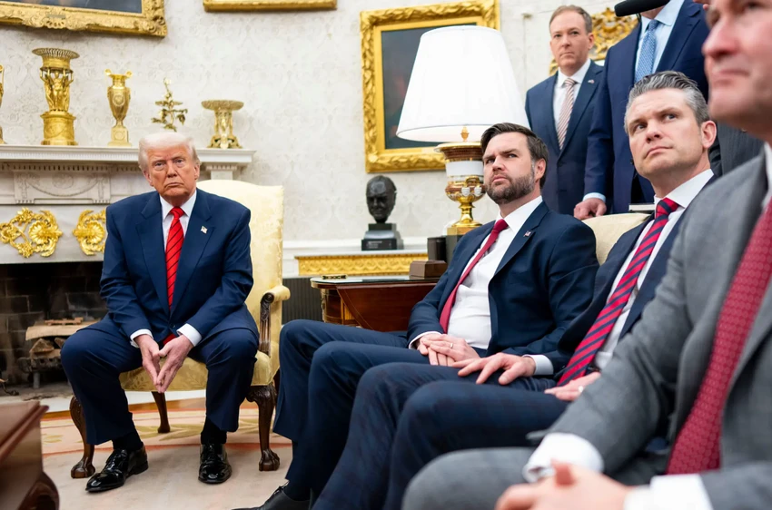 Washington ‘dậy sóng’ vụ lộ kế hoạch tấn công Houthis